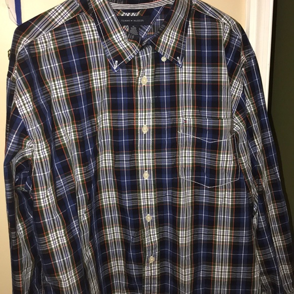 Tommy Hilfiger shirt - Picture 2 of 4